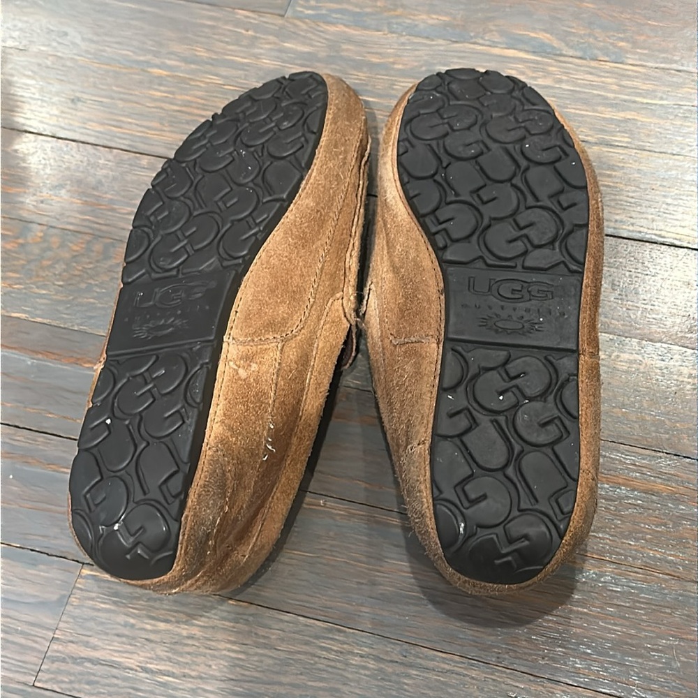 Men’s Ugg Slipper 10 - Picture 2 of 5